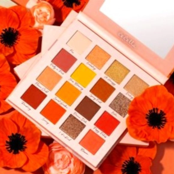 Oh Poppy Eyeshadow Palette - Picture 1 of 1